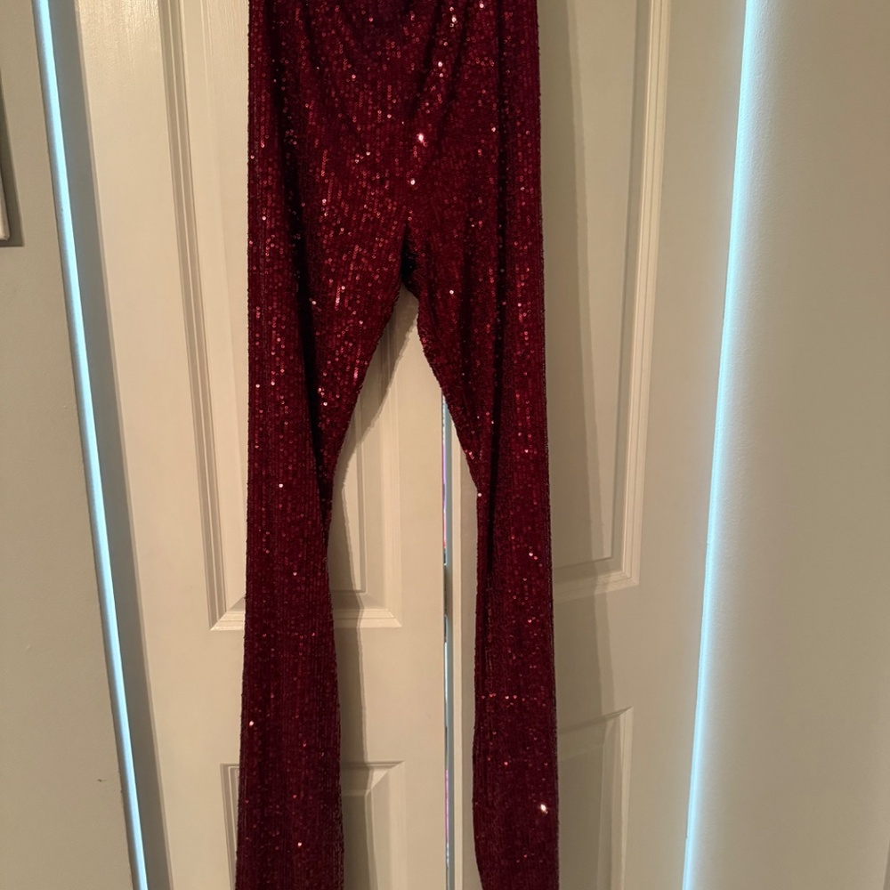 Two piece set - Picture 3 of 3